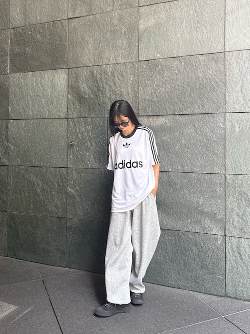 バック切替タックワイドトレーニングパンツ（スウェットパンツ