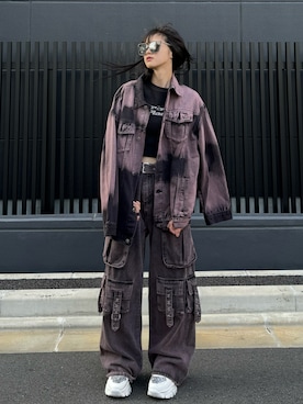 「アイテム（デニムジャケット）」を使った、sara さん（レディース・163cm）の秋コーディネート