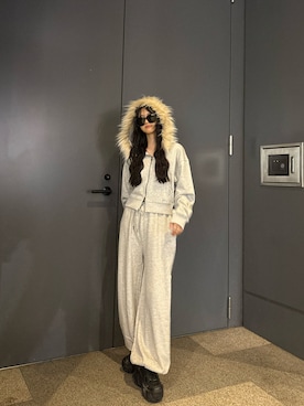 「アイテム（パーカー）」を使った、sara さん（レディース・163cm）の秋コーディネート