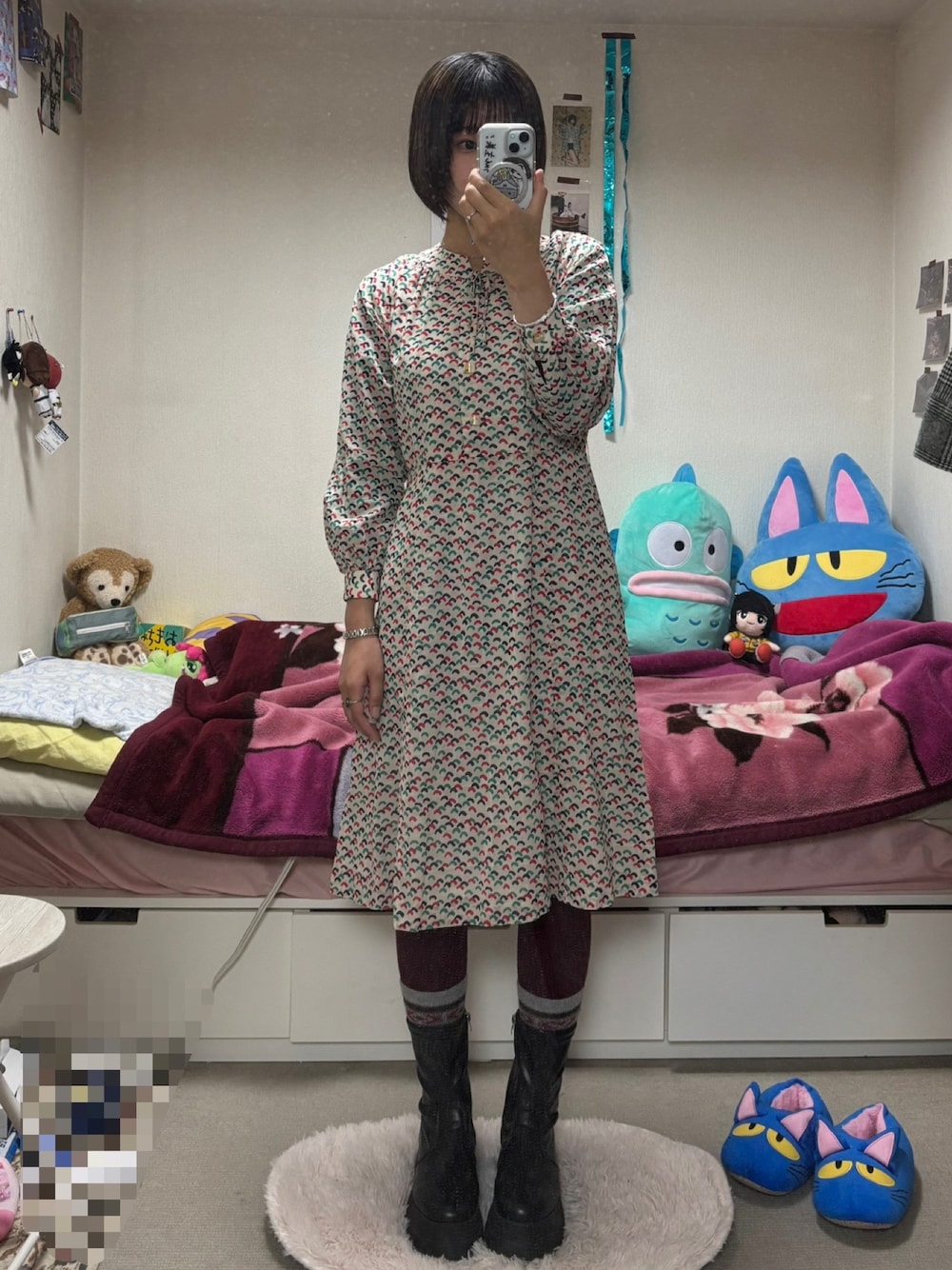 「クリスマスに着たい服、秋冬コーデ、ブーツスタイル、冬、ワンピースコーデ、おでかけコーデ、古着MIX、古着、古着コーデ、タイツ×靴下、タイツ、柄ワンピース」｜「古着のアイテム（ワンピース、その他）」を使った、みのりさん（レディース・163cm）の冬コーディネートの1枚目の写真