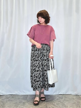 「SHOO・LA・RUE（シューラルー）の【汗じみ防止/ひんやり/S-LL】レースが華やか お袖フレアTシャツ（Tシャツ/カットソー、ピンク系）」を使った、ぬーさん（レディース・145cm）の夏コーディネート