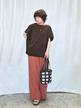 「SHOO・LA・RUE（シューラルー）の【洗濯機可/セットアップ可】軽凛(かろりん) シンプル上品 ひんやり切替コクーントップス（Tシャツ/カットソー、ブラウン系）」を使った、ぬーさん（レディース・145cm）の夏コーディネート