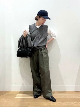 「RODE SKO（ロデスコ）の『35～40サイズ展開』『MADE IN JAPAN』やわビットローファー（ローファー）」を使った、えばみ。さん（レディース・160cm）の秋コーディネート