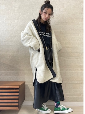 「レザースカート」｜「アイテム（ノーカラージャケット）」を使った、えばみ。さん（レディース・160cm）の秋コーディネート