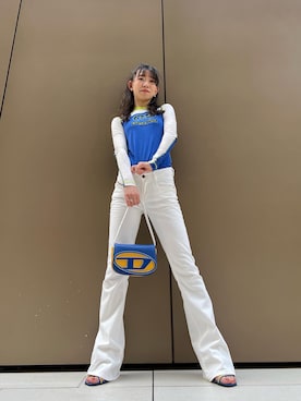 「DIESEL（ディーゼル）のレディース レザー クロスボディバッグ（ショルダーバッグ、ブルー系）」を使った、Chikanoさん（レディース・162cm）の夏コーディネート
