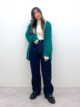 「PAGEBOY（ページボーイ）のモンスターフェザーカーディガン（カーディガン/ボレロ）」を使った、NIINAさん（レディース・164cm）の秋コーディネート