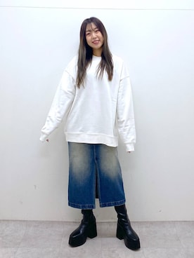 「PBLIM（ページボーイリム）のアイテム（スカート）」を使った、NIINAさん（レディース・164cm）の秋コーディネート