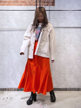 「PAGEBOY」｜「アイテム（ダウンジャケット/コート）」を使った、NIINAさん（レディース・164cm）の秋コーディネート