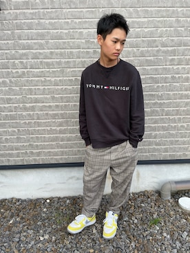 「TOMMY HILFIGER（トミーヒルフィガー）のアイテム（スウェット）」を使った、一護さん（メンズ・159cm）の秋コーディネート