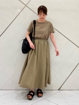 「URBAN RESEARCH DOORS（アーバンリサーチドアーズ）のFORK&SPOON　ドッキングワンピース（ワンピース、ベージュ系）」を使った、IKUさん（レディース・161cm）の夏コーディネート