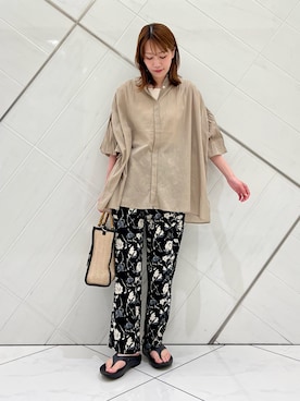 「RODE SKO（ロデスコ）のアイテム（バッグ）」を使った、IKUさん（レディース・161cm）の春コーディネート