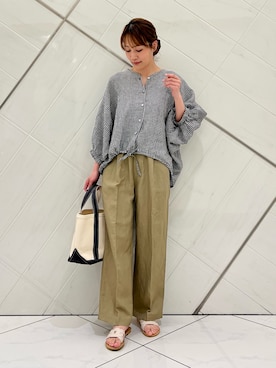 「URBAN RESEARCH DOORS（アーバンリサーチドアーズ）のリネンドロストドルマンブラウス（シャツ/ブラウス、その他）」を使った、IKUさん（レディース・161cm）の春コーディネート