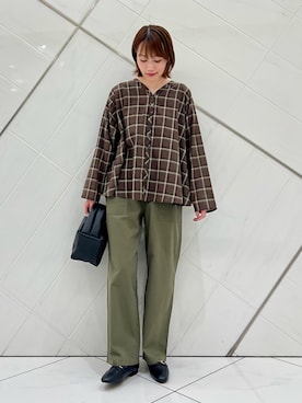 「アイテム（ハンドバッグ）」を使った、IKUさん（レディース・161cm）の秋コーディネート