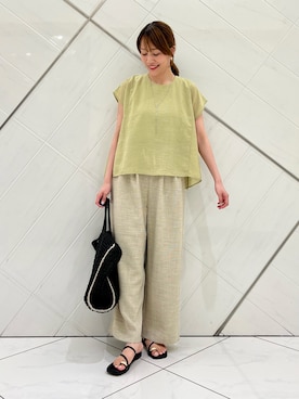 「URBAN RESEARCH DOORS（アーバンリサーチドアーズ）のレイヤードフレンチブラウス（シャツ/ブラウス、グリーン系）」を使った、IKUさん（レディース・161cm）の夏コーディネート