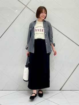 「URBAN RESEARCH DOORS（アーバンリサーチドアーズ）のシアーデニムシャツ（シャツ/ブラウス）」を使った、IKUさん（レディース・161cm）の夏コーディネート