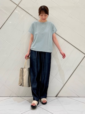 「URBAN RESEARCH DOORS（アーバンリサーチドアーズ）のリネンタッチBACKボタンプルオーバー（Tシャツ/カットソー、グリーン系）」を使った、IKUさん（レディース・161cm）の夏コーディネート