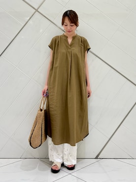「URBAN RESEARCH DOORS（アーバンリサーチドアーズ）のエンブロイダリーレースイージーパンツ（その他パンツ、ホワイト系）」を使った、IKUさん（レディース・161cm）の春コーディネート