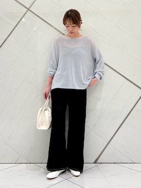 「URBAN RESEARCH DOORS（アーバンリサーチドアーズ）のラメシアーリラックスニット（ニット/セーター、ブルー系）」を使った、IKUさん（レディース・161cm）の春コーディネート