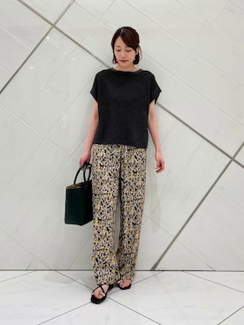 「URBAN RESEARCH DOORS（アーバンリサーチドアーズ）のリネンライクニットプルオーバー（ニット/セーター）」を使った、IKUさん（レディース・161cm）の夏コーディネート