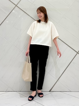 「URBAN RESEARCH DOORS（アーバンリサーチドアーズ）の袖ボリュームクロップドプルオーバー（Tシャツ/カットソー、ホワイト系）」を使った、IKUさん（レディース・161cm）の春コーディネート