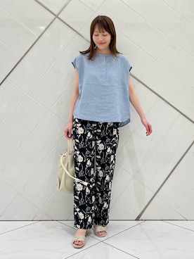 「URBAN RESEARCH DOORS（アーバンリサーチドアーズ）のリネンスキッパーフレンチブラウス（シャツ/ブラウス、ブルー系）」を使った、IKUさん（レディース・161cm）の夏コーディネート