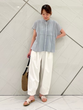 「かぐれ（カグレ）のコットンクロップドパンツ（その他パンツ、ホワイト系）」を使った、IKUさん（レディース・161cm）の春コーディネート