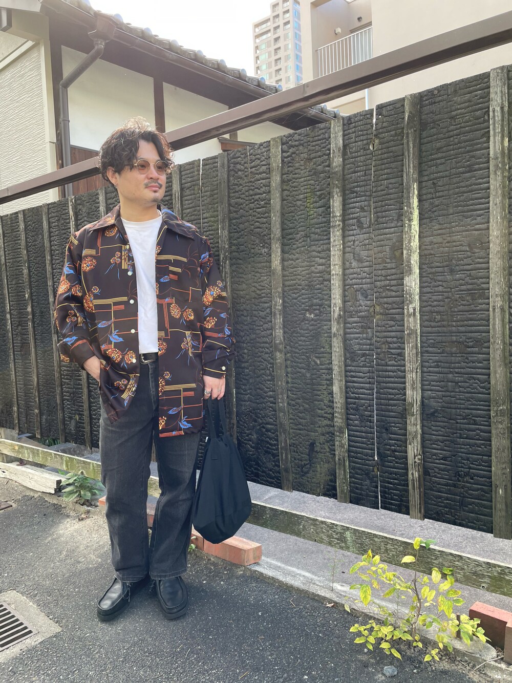 「メガネ男子、ゆるコーデ、オーバーサイズ、休日スタイル、秋服、カジュアル、ビッグシルエット、低身長、オトナカジュアル」｜「Ayameのアイテム（メガネ、ゴールド系）」を使った、マーシーさん（メンズ・165cm）の秋コーディネートの1枚目の写真