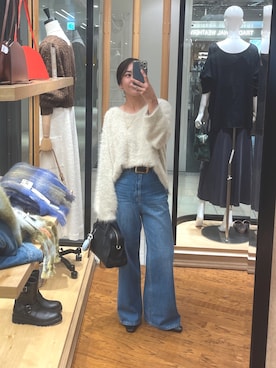 「RIVE DROITE（リヴドロワ）の【リバイバル/前後2WAY】メランジフェザー2WAYニット（ニット/セーター、ホワイト系）」を使った、natsuさん（レディース・153cm）の秋コーディネート