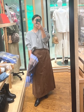 「RIVE DROITE（リヴドロワ）の【抜け感シルエット】ヘアリーウール片畦Vネックニット（ニット/セーター、グレー系）」を使った、natsuさん（レディース・153cm）の秋コーディネート