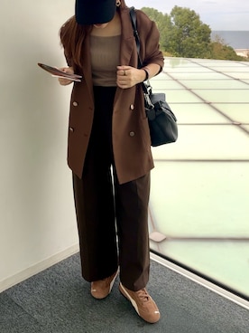 「アイテム（テーラードジャケット）」を使った、YUMIさん（レディース・151cm）の秋コーディネート