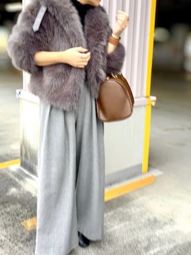 「LOEWE（ロエベ）のアイテム」を使った、YUMIさん（レディース・151cm）の冬コーディネート