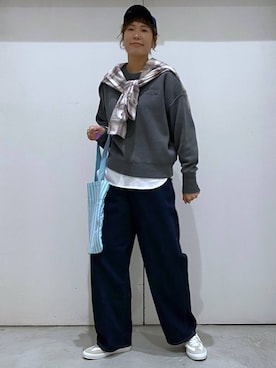 「GLOBAL WORK（グローバルワーク）のGOODデニムバギーパンツ/498388（デニムパンツ）」を使った、osumiさん（レディース・174cm）の秋コーディネート