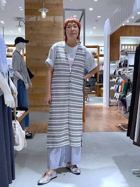 「GLOBAL WORK（グローバルワーク）のコットンナイロンパンツ/636583（その他パンツ、グレー系）」を使った、osumiさん（レディース・174cm）の夏コーディネート