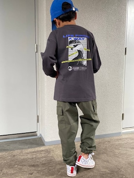 「アイテム（カーゴパンツ）」を使った、osumiさん（キッズ・121cm）の秋コーディネート