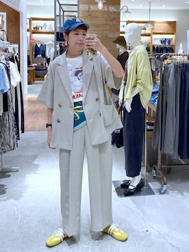 「GLOBAL WORK（グローバルワーク）の大判プリントスカーフ/253071（Scarves / Wraps、グリーン系）」を使った、osumiさん（レディース・174cm）の春コーディネート