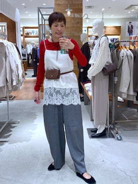 「GLOBAL WORK（グローバルワーク）のシルクブレンドクループルオーバー長袖/1051637（Tシャツ/カットソー、レッド系）」を使った、osumiさん（レディース・174cm）の秋コーディネート