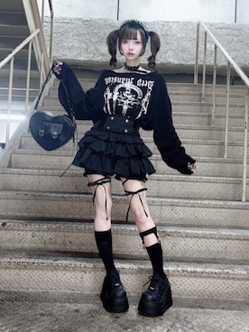 「アイテム（Tシャツ/カットソー、ブラック系）」を使った、Amilige_officialさん（レディース・155cm）の秋コーディネート