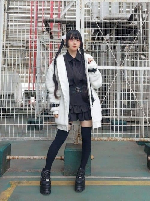 Amilige コート アウター うさぎ耳クロススタッズZIPファーコート