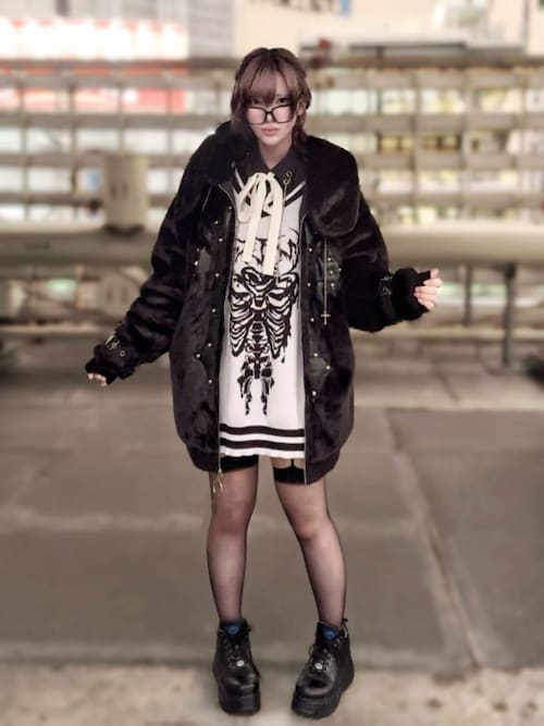 チェーン付きバイカラーリボンシャツ（シャツ/ブラウス）｜Amilige