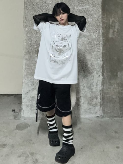 クロス羽箔プリントTシャツ（Tシャツ/カットソー）｜Amilige