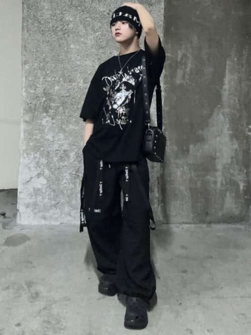 クロス羽箔プリントTシャツ（Tシャツ/カットソー）｜Amilige