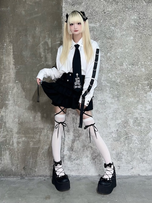 ハイウエストエンブレムボタン付きフリルパンツ（その他パンツ