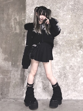 「Amilige（アミリージュ）のクロスハートラインストーンショートパーカー（パーカー、ブラック系）」を使った、Amilige_officialさん（レディース・163cm）の秋コーディネート