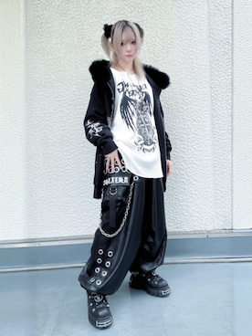 「アイテム（カーゴパンツ）」を使った、Amilige_officialさん（レディース・165cm）の秋コーディネート