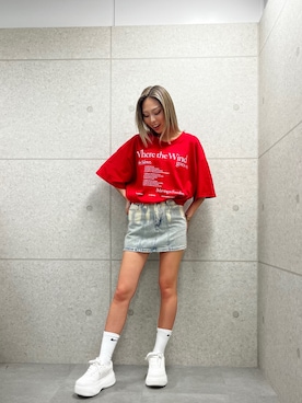 「赤Tシャツ」｜𝒚 𝒖 𝒓 𝒊 さん（レディース・164cm）の夏コーディネート