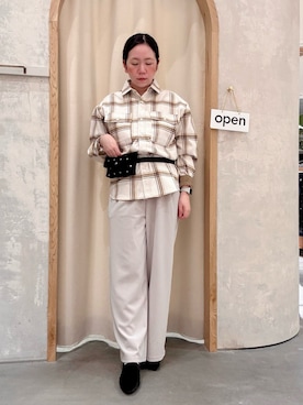 「アイテム（スラックス）」を使った、ogitypyさん（レディース・165cm）の秋コーディネート