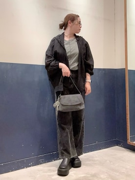 「アイテム（キーホルダー）」を使った、ogitypyさん（レディース・165cm）の秋コーディネート