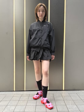 「NIKE（ナイキ）のアイテム（ジャケット/アウター）」を使った、NIKE GINZAさん（レディース・167cm）の春コーディネート