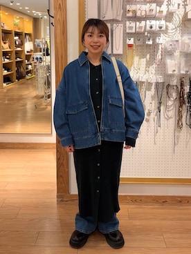 「LOWRYS FARM（ローリーズファーム）のアイテム（デニムジャケット）」を使った、nanamoueさん（レディース・154cm）の秋コーディネート
