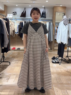「LOWRYS FARM（ローリーズファーム）のワイドストレートデニムパンツ　607883（デニムパンツ、ブルー系）」を使った、nanamoueさん（レディース）の春コーディネート